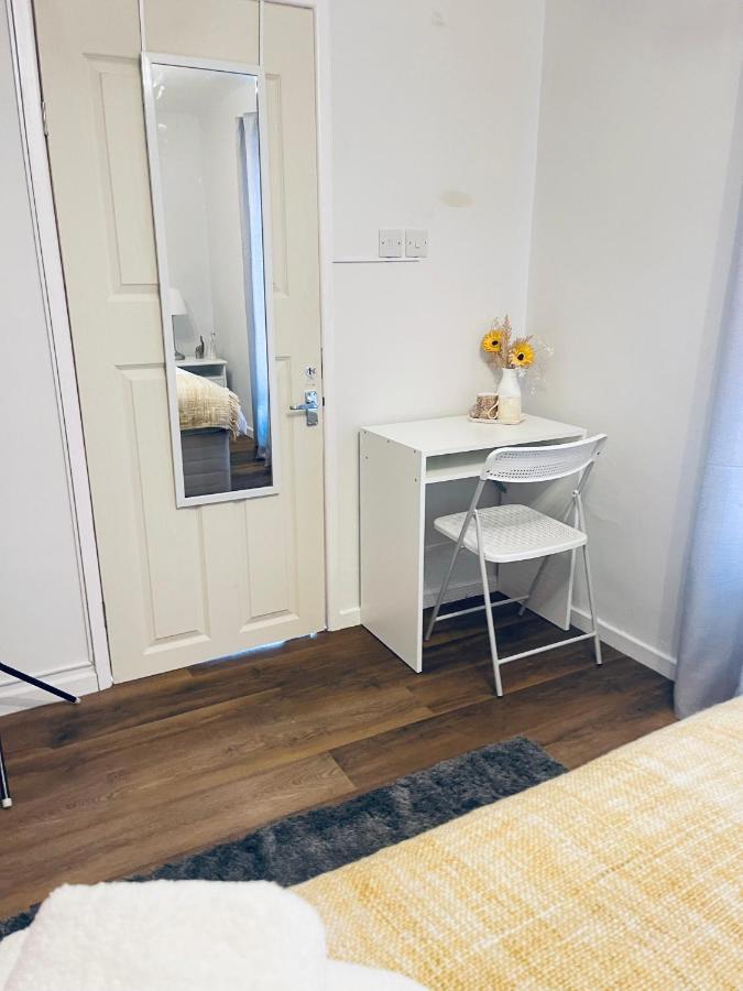 Small Doble, Shared House Filton Exterior foto